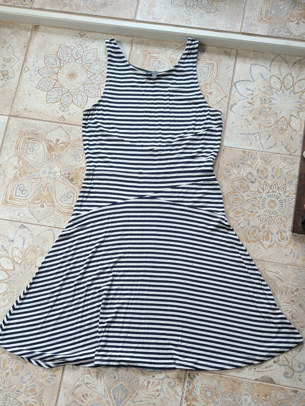 Market & Spruce Nic Striped dress - Medium